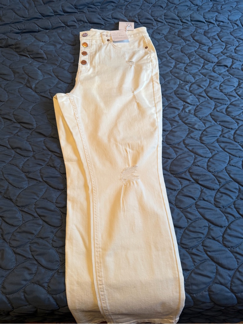 LC Lauren Conrad Cream Skinny High-Rise Ankle Jeans